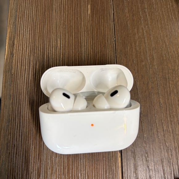 Air Pod Pro 2nd Gen - Picture 1 of 4